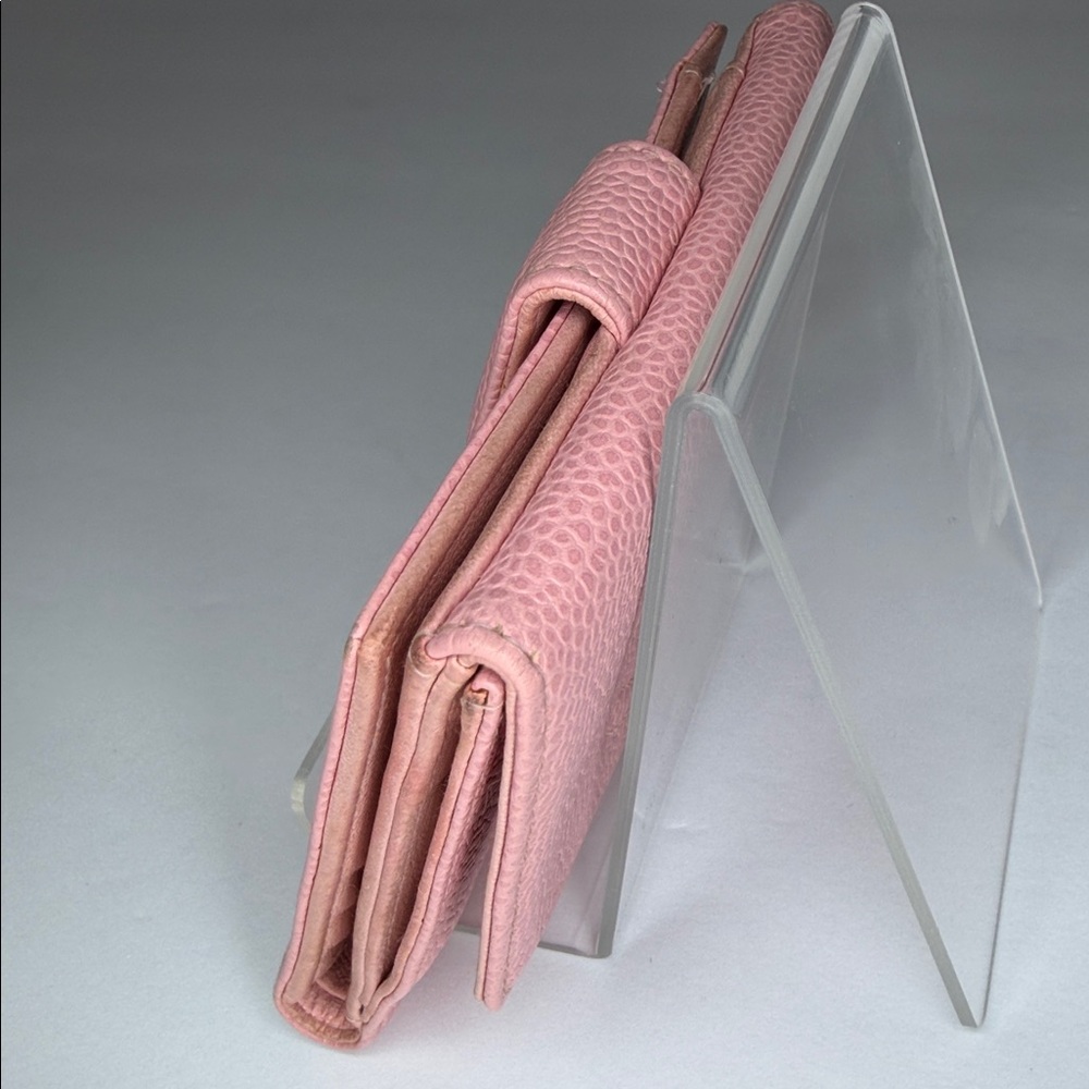 CHANEL NWOT luxury, soft, pebble, pink, leather wallet w/COA and box. Stunning.! - Picture 6 of 9